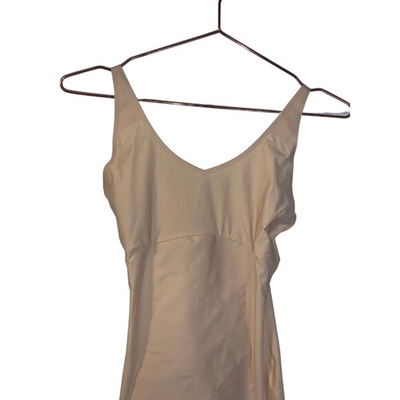 Yummie Women's Built Up Slip Size S NEW Frappe Shaping Convertible Adj Straps - Picture 3 of 8